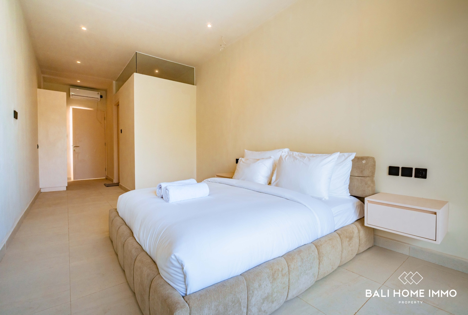 BEAUTIFUL 2 BEDROOM ELEGANT VILLA FOR SALE LEASEHOLD IN UNGASAN view 18