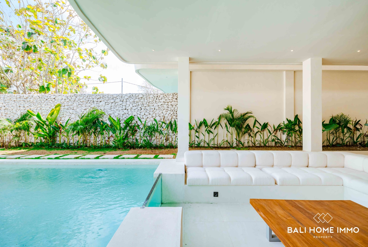 BEAUTIFUL 2 BEDROOM ELEGANT VILLA FOR SALE LEASEHOLD IN UNGASAN view 3