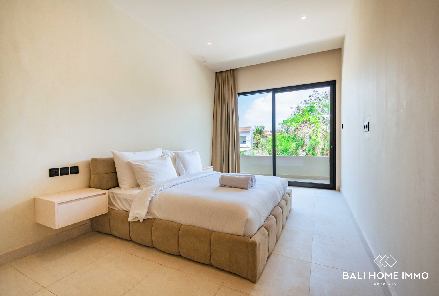 BEAUTIFUL 2 BEDROOM ELEGANT VILLA FOR SALE LEASEHOLD IN UNGASAN view 19
