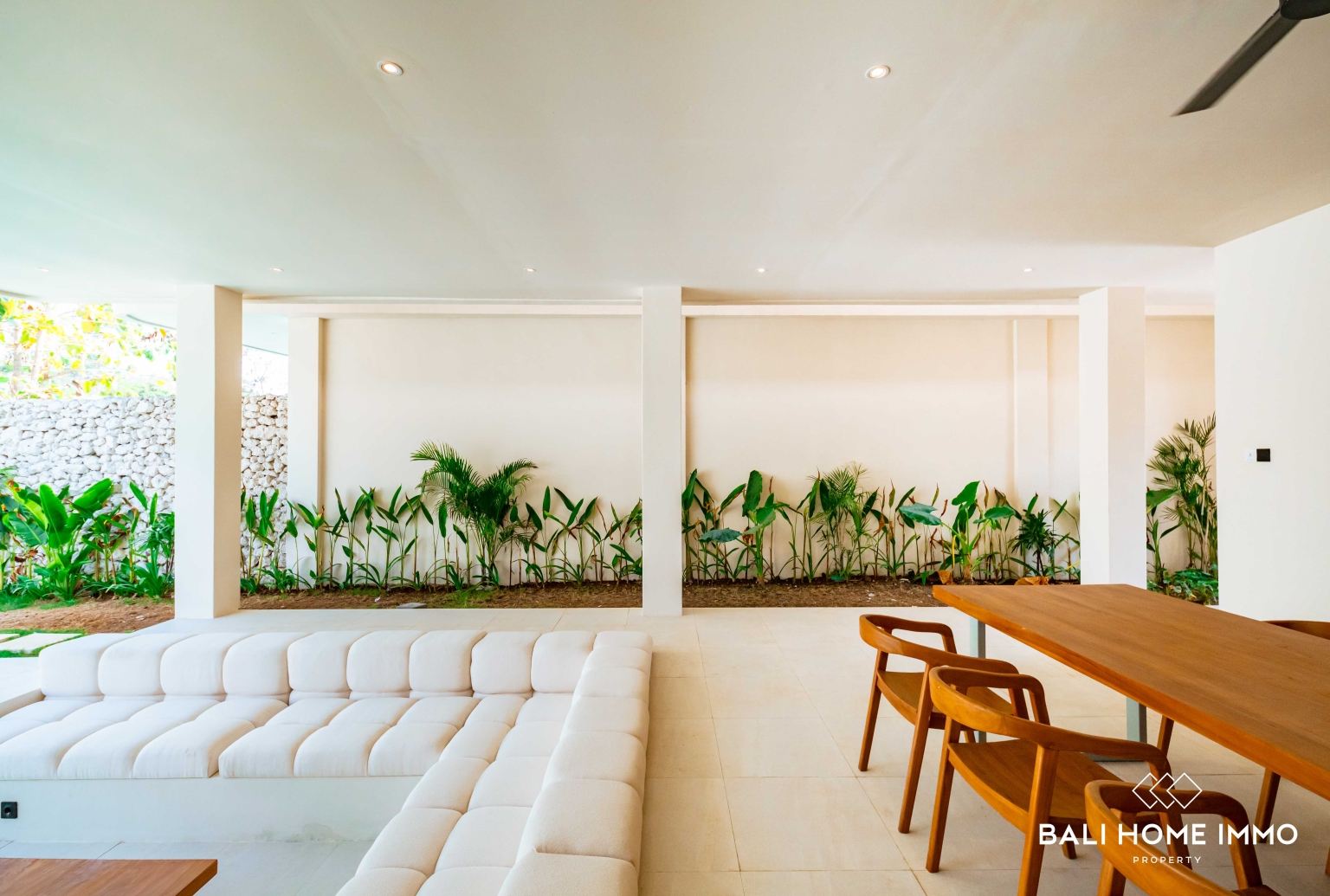 BEAUTIFUL 2 BEDROOM ELEGANT VILLA FOR SALE LEASEHOLD IN UNGASAN view 7