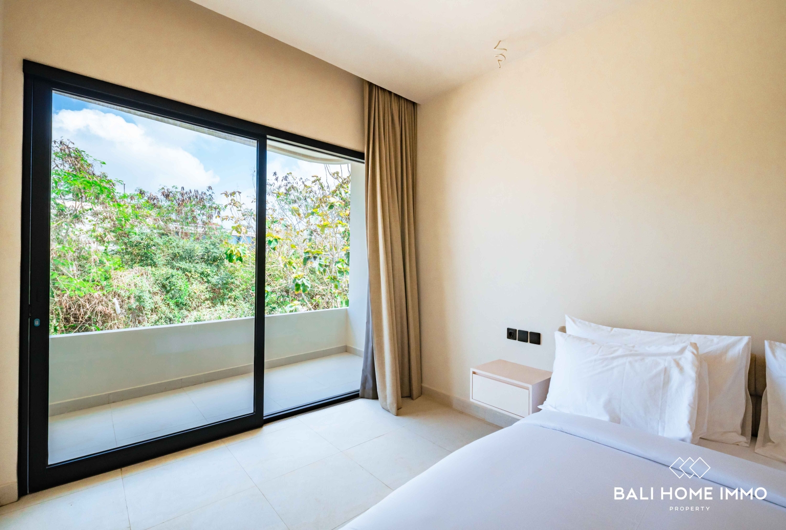 BEAUTIFUL 2 BEDROOM ELEGANT VILLA FOR SALE LEASEHOLD IN UNGASAN view 13