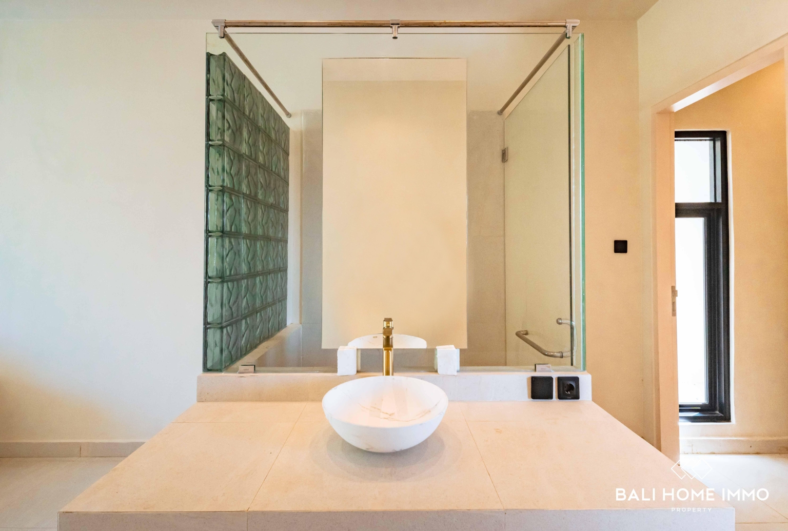 BEAUTIFUL 2 BEDROOM ELEGANT VILLA FOR SALE LEASEHOLD IN UNGASAN view 20