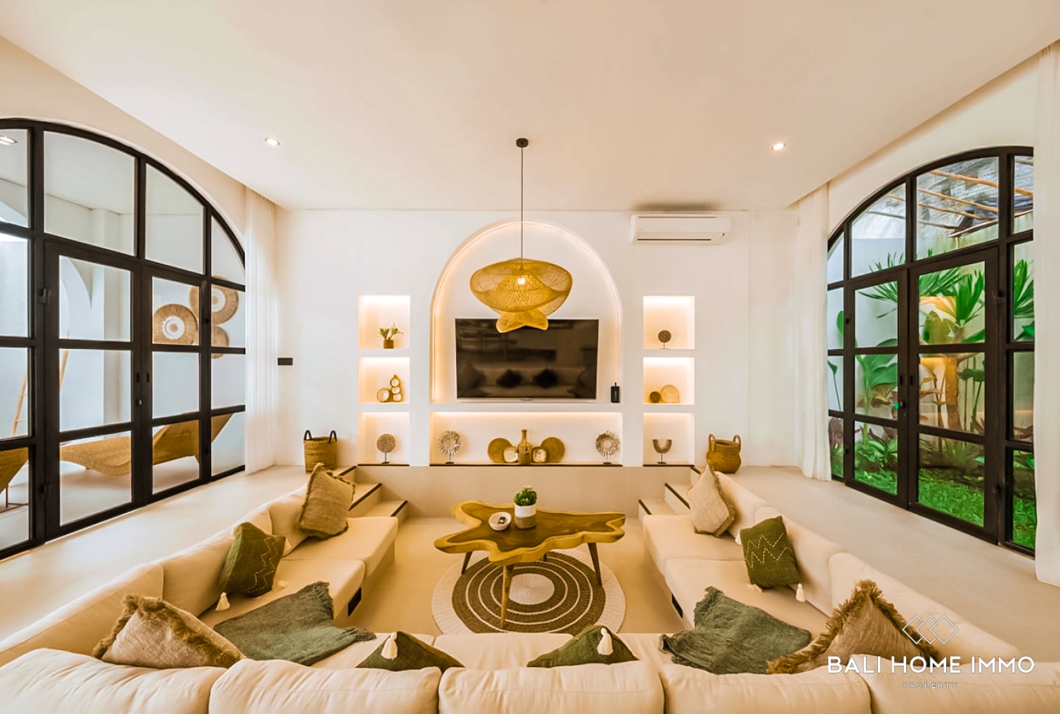 BEAUTIFUL 2 Bedroom Mediterranean Villa for Sale in Ungasan view 4