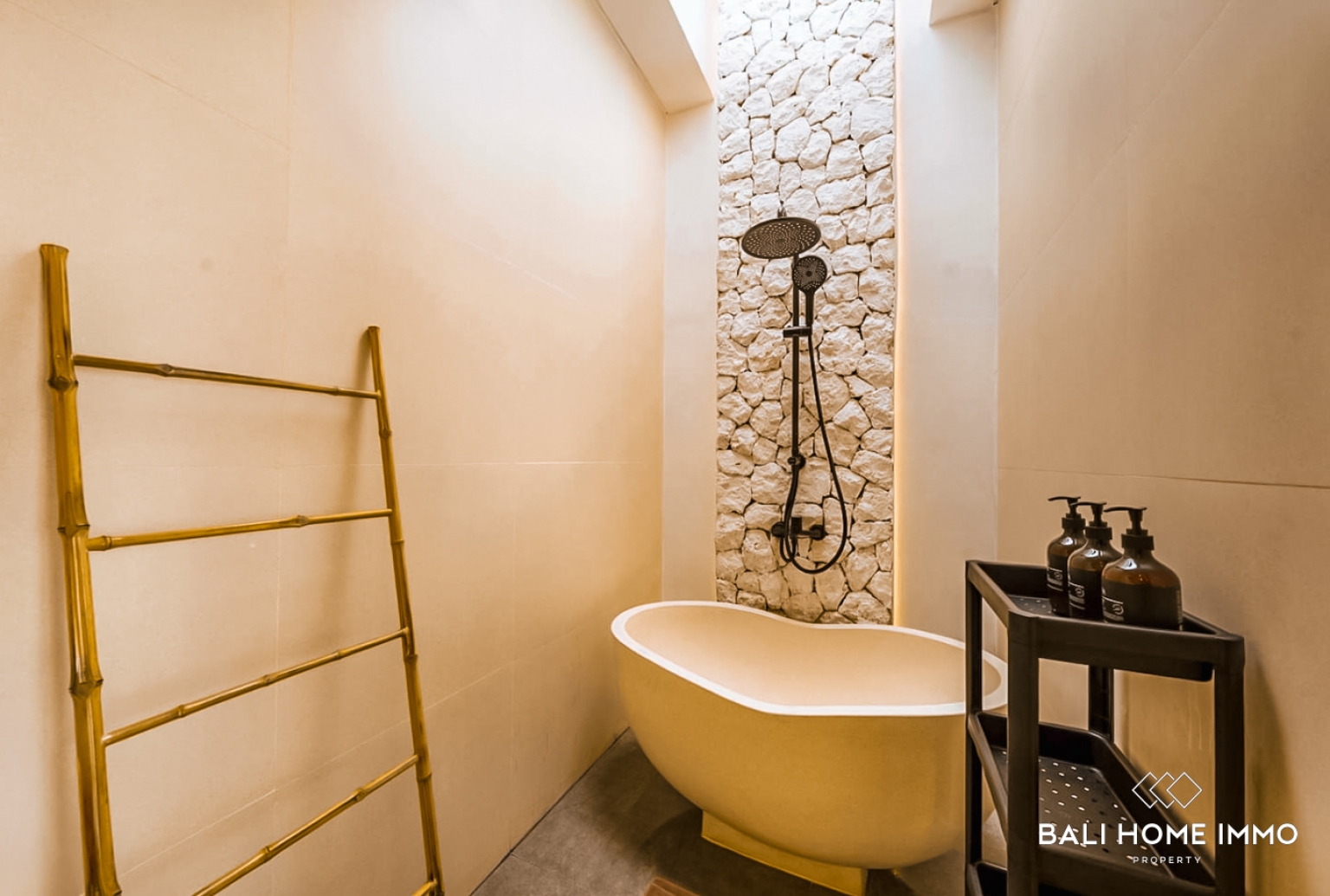 BEAUTIFUL 2 Bedroom Mediterranean Villa for Sale in Ungasan view 18