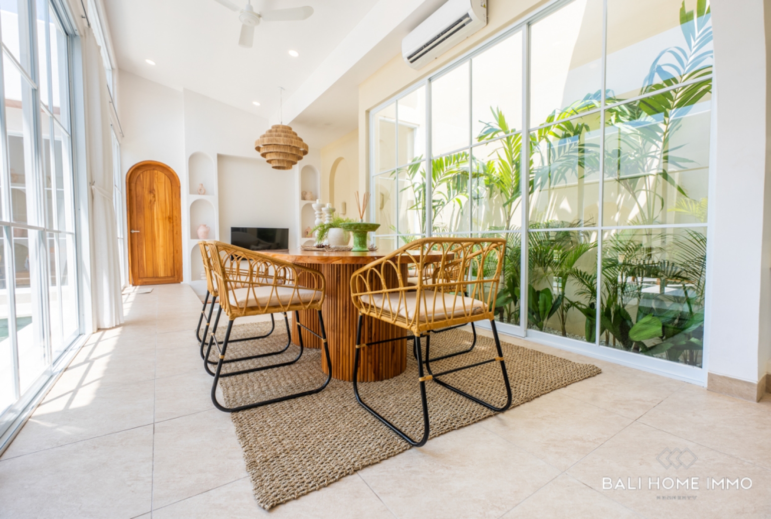 Vila 2 Kamar yang Indah Dijual dengan Status Hak Sewa di Ungasan view 8