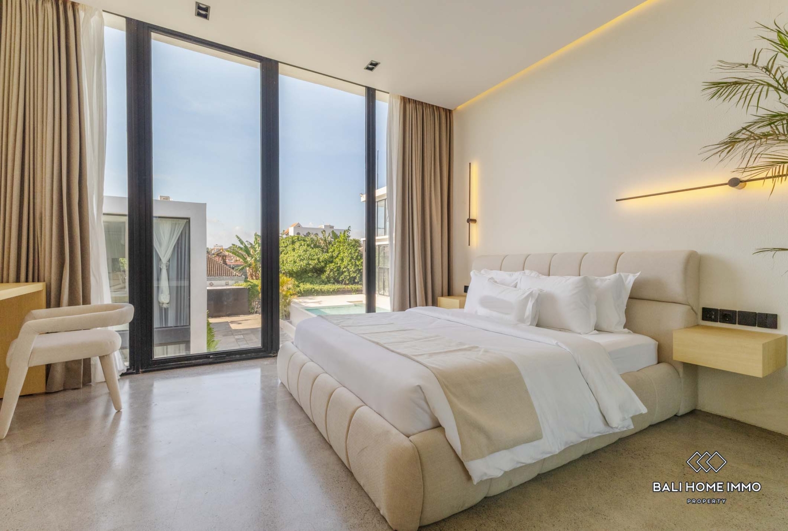 beautiful 2 Bedrooms private villa inside a villa complex for monthly rental in Canggu Berawa view 18