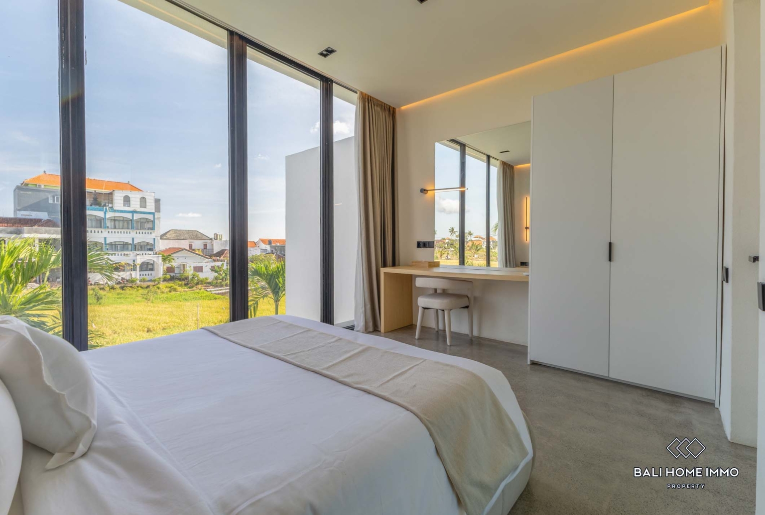 beautiful 2 Bedrooms private villa inside a villa complex for monthly rental in Canggu Berawa view 17