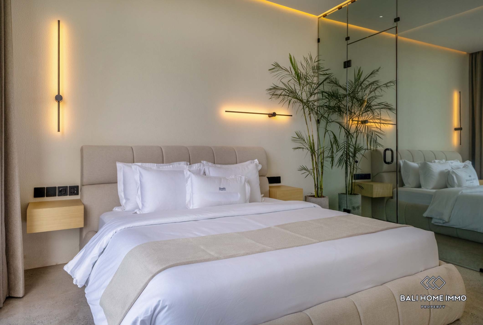 beautiful 2 Bedrooms private villa inside a villa complex for monthly rental in Canggu Berawa view 19