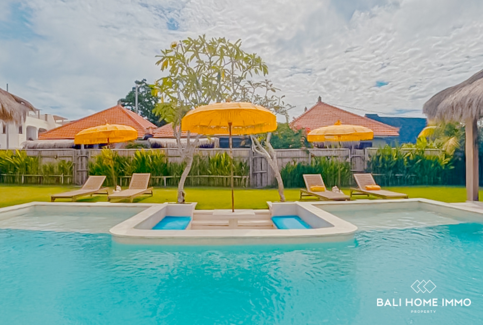 BEAUTIFUL 2 BEDROOMS TOWNHOUSE FOR MONTHLY RENTAL IN ULUWATU UNGASAN view 3