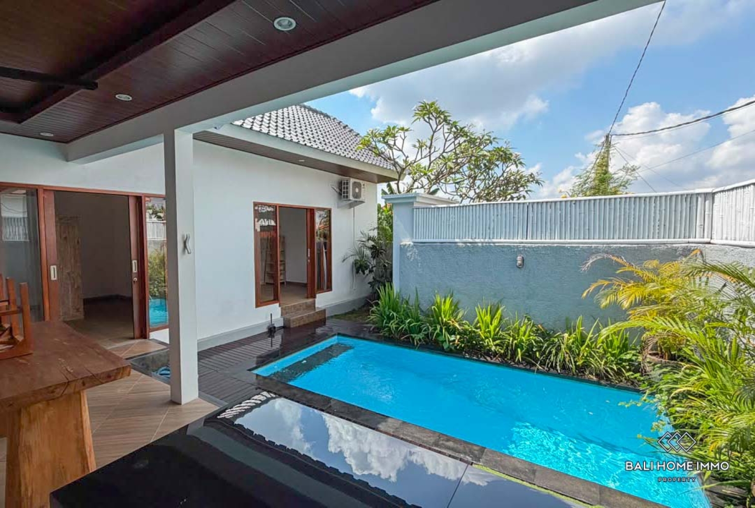 Beautiful 2 Bedrooms villa for long term rental in Bali Pererenan Tumbak Bayuh view 2