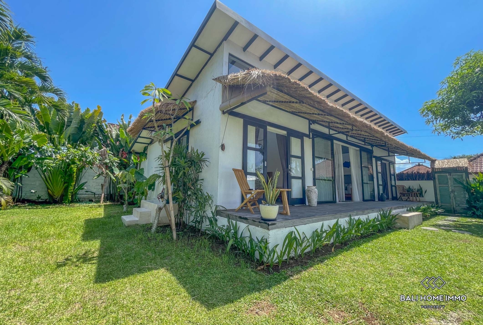 Belle villa de 2 chambres à louer à Bali Canggu côté résidentiel Buduk view 13