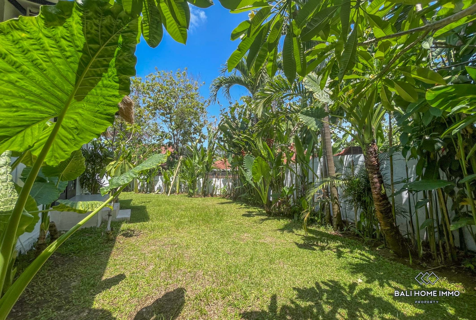 Belle villa de 2 chambres à louer à Bali Canggu côté résidentiel Buduk view 14