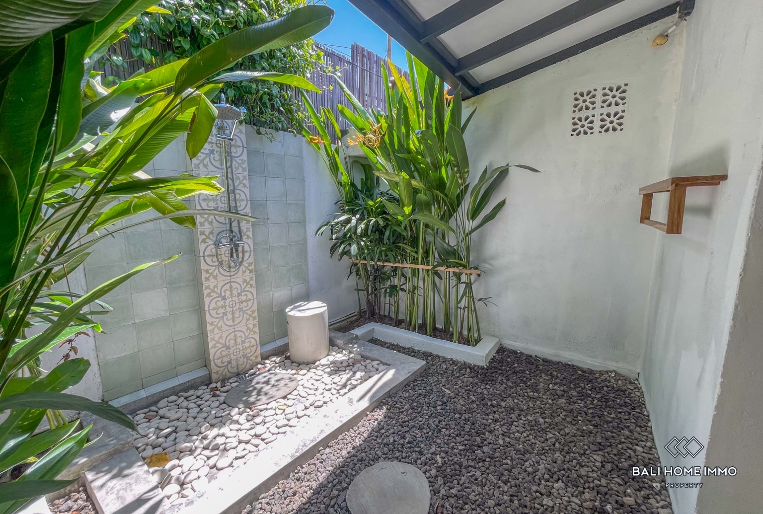 Belle villa de 2 chambres à louer à Bali Canggu côté résidentiel Buduk view 12