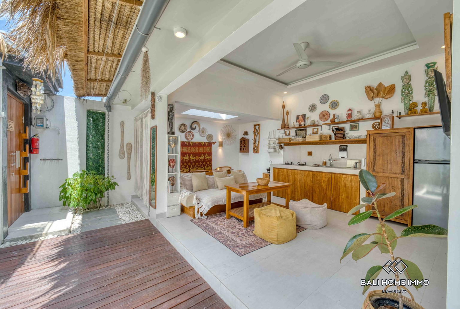 Beautiful 2 Bedrooms villa for sale leasehold in Bali view 3