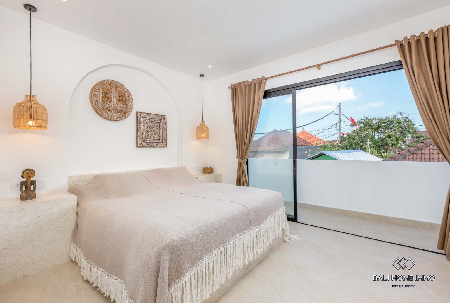 Villa 2 Kamar yang Indah Dijual di Kawasan Perumahan Kerobokan Bali view 19