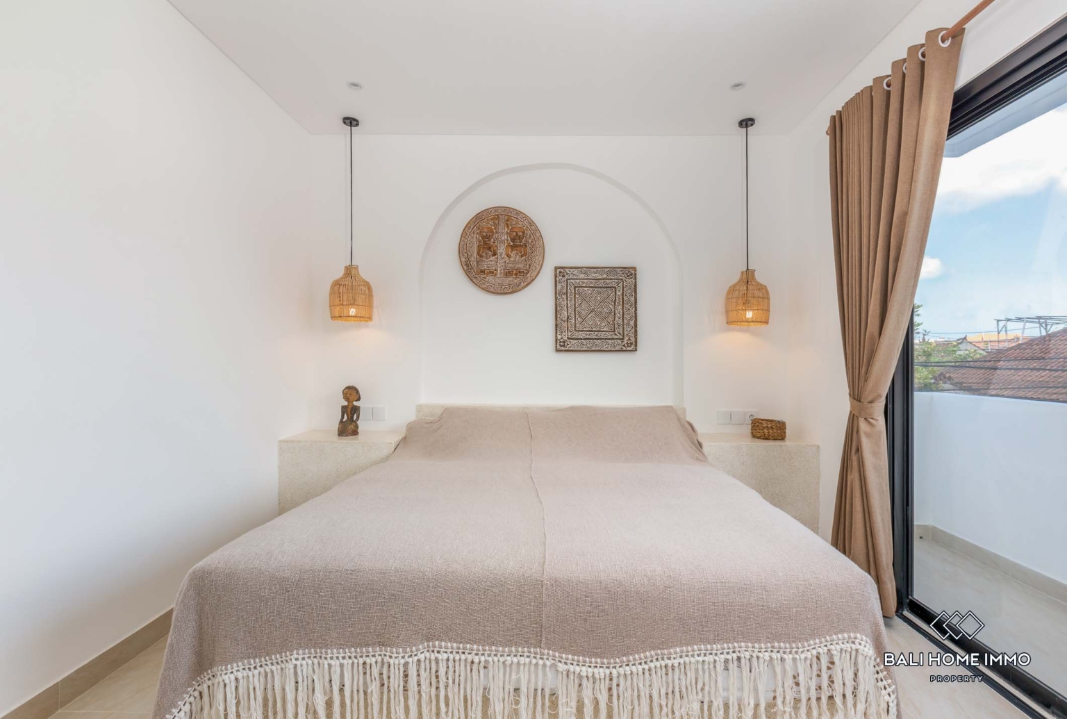 Villa 2 Kamar yang Indah Dijual di Kawasan Perumahan Kerobokan Bali view 21