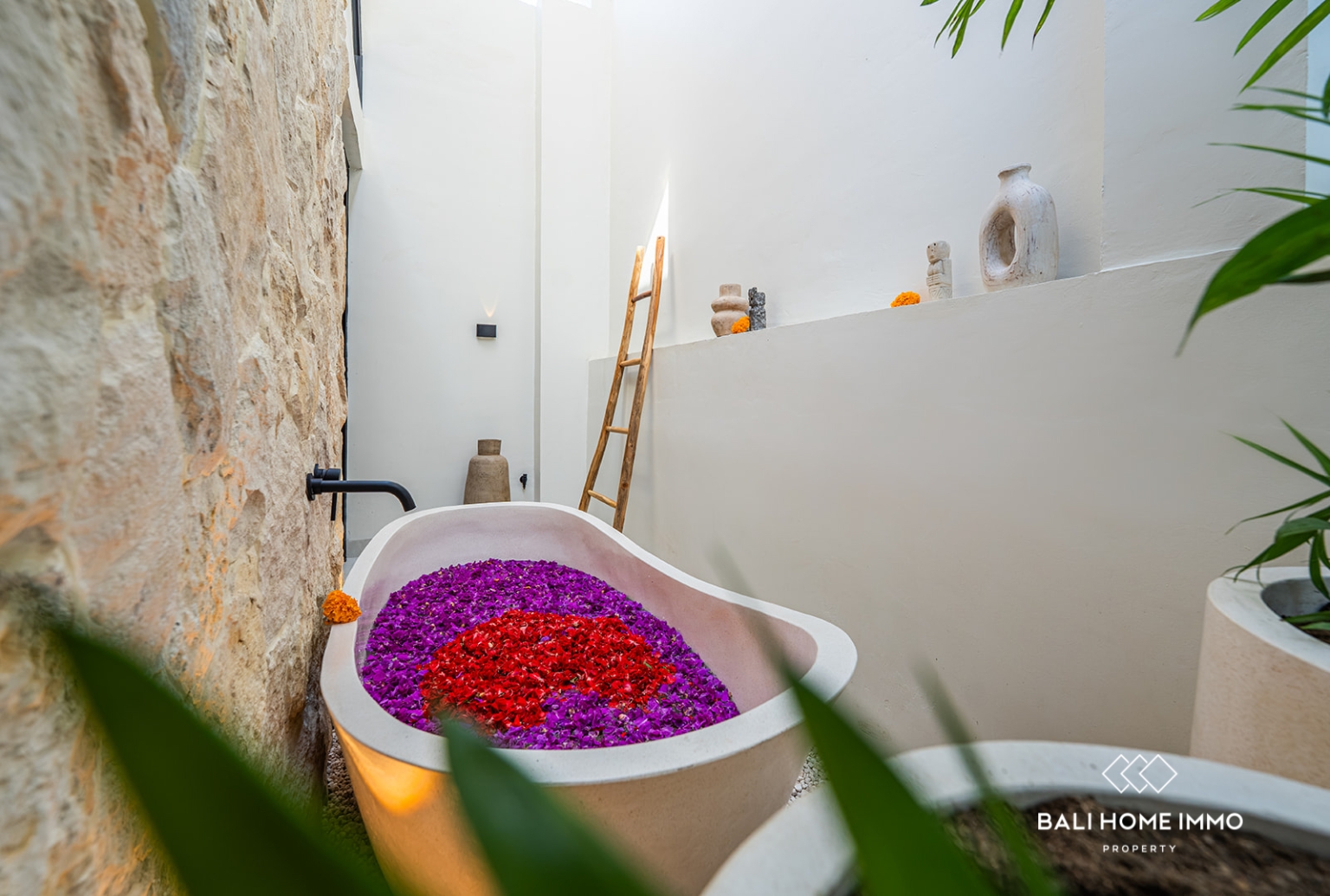 BEAUTIFUL 2 BEDROOMS VILLA FOR SALE LEASEHOLD IN ULUWATU UNGASAN view 30