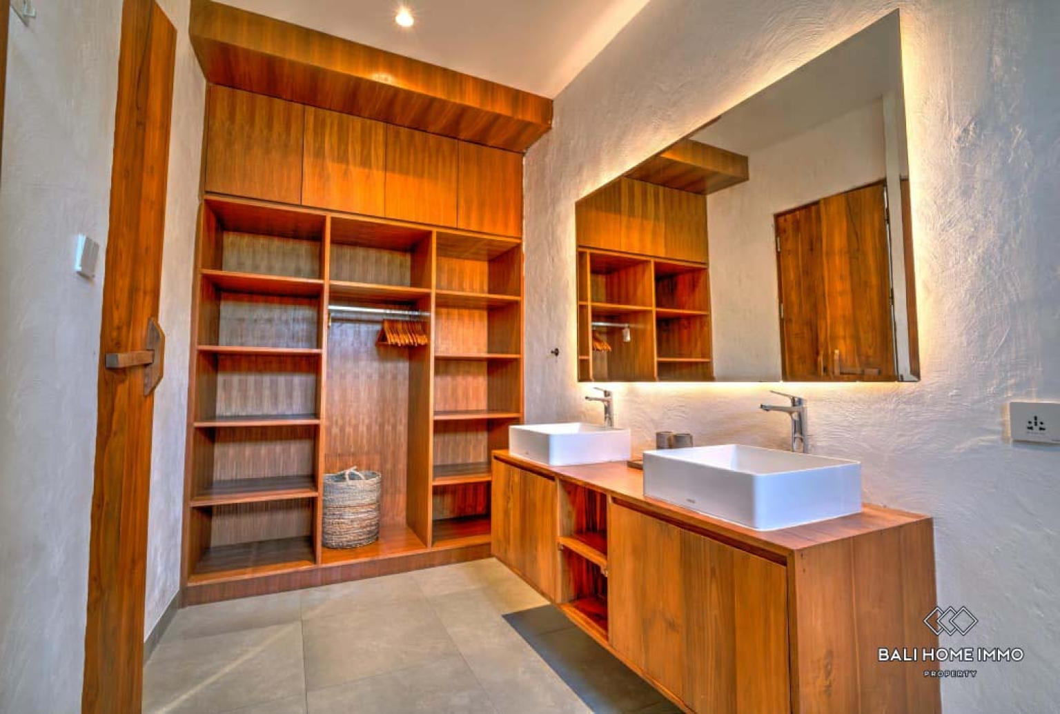 beautiful 2 bedrooms villa with ricefield view for rental in Bali - Umalas view 16