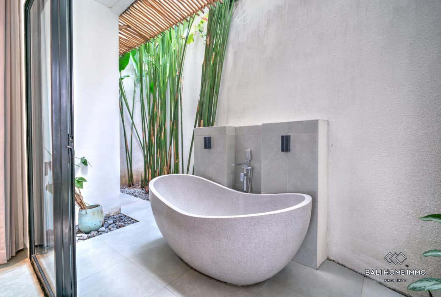 beautiful 2 bedrooms villa with ricefield view for rental in Bali - Umalas view 20