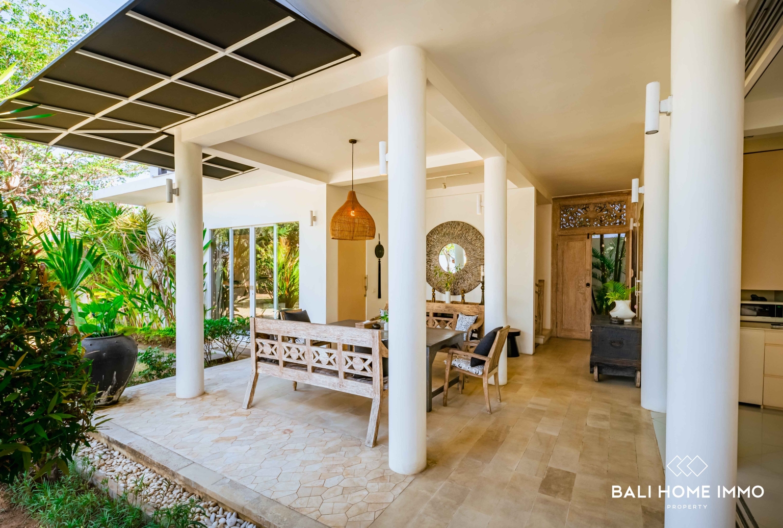 Villa 4 Kamar yang Indah Dijual dengan Status Hak Milik di Jimbaran view 5