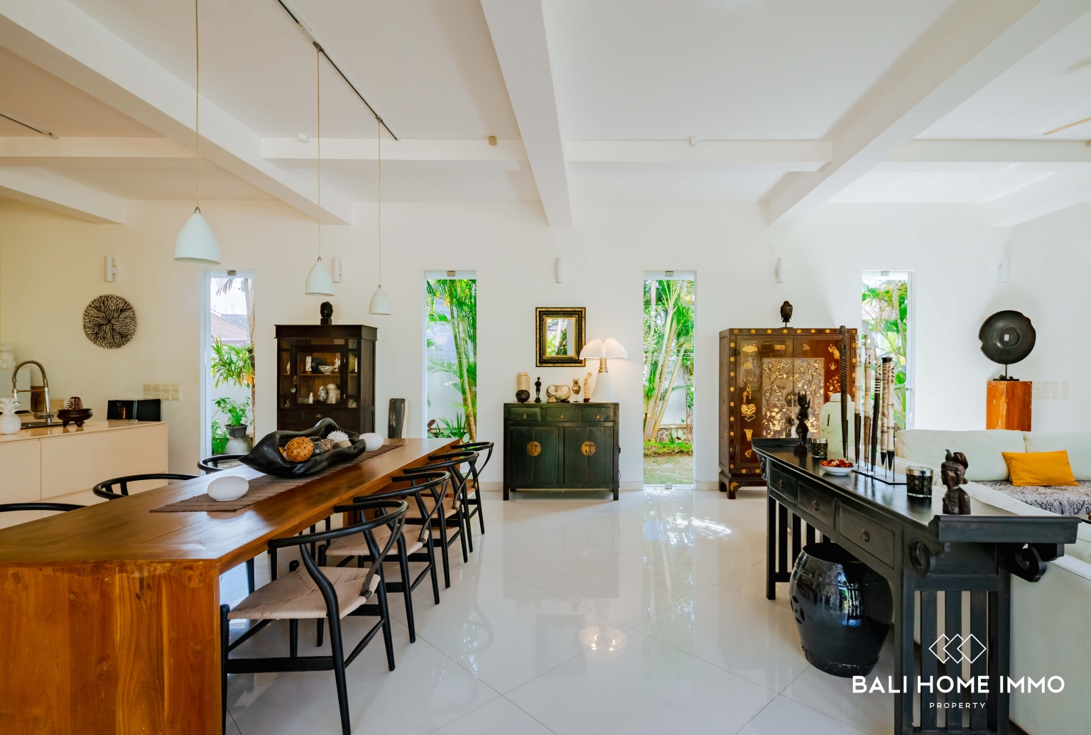 Villa 4 Kamar yang Indah Dijual dengan Status Hak Milik di Jimbaran view 13