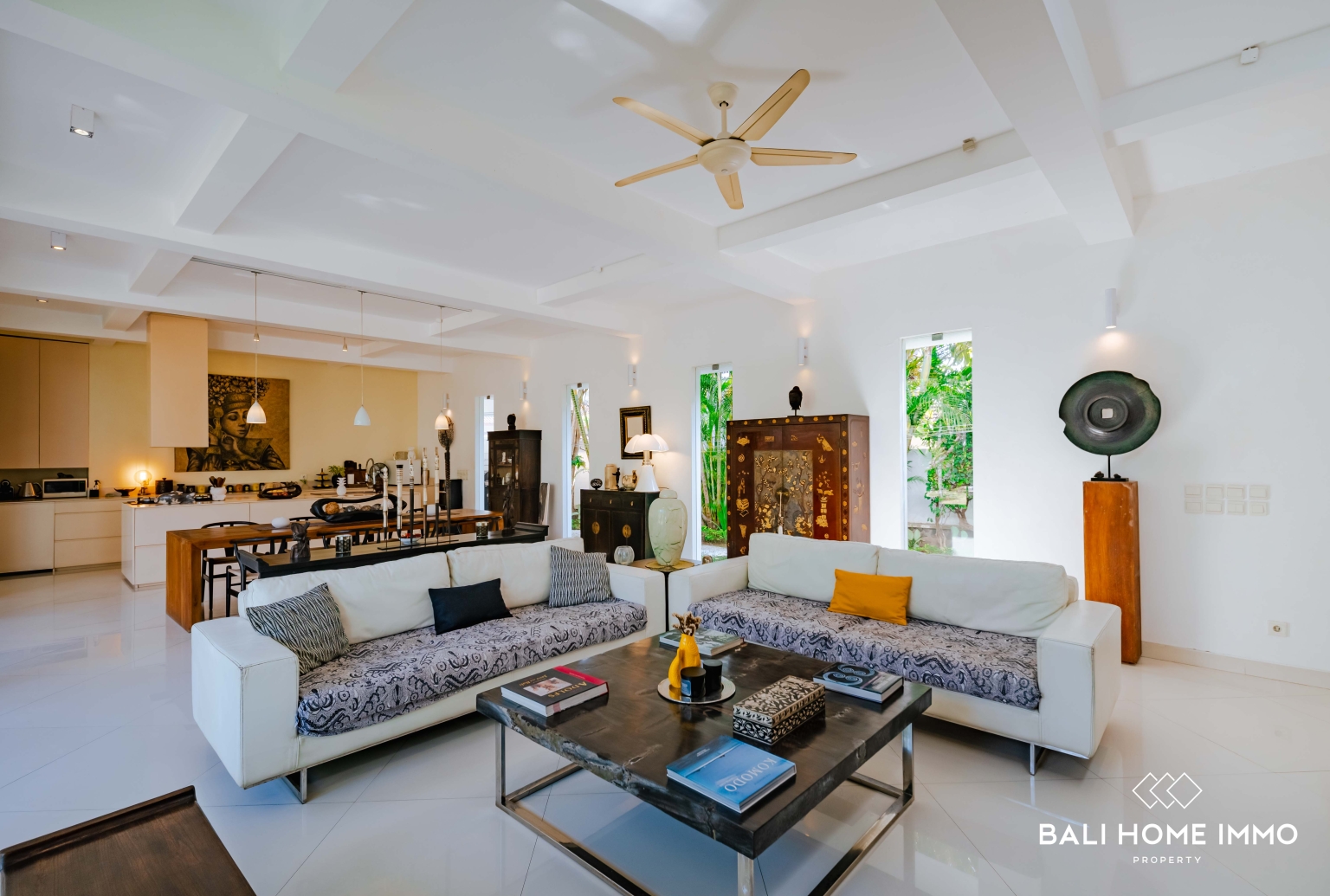 Villa 4 Kamar yang Indah Dijual dengan Status Hak Milik di Jimbaran view 7