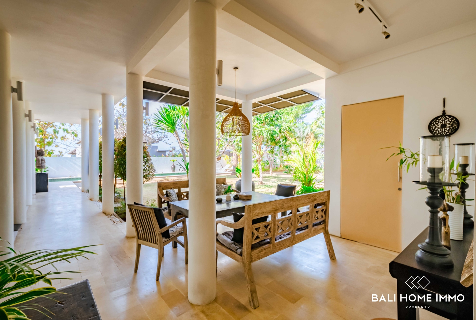 Villa 4 Kamar yang Indah Dijual dengan Status Hak Milik di Jimbaran view 6