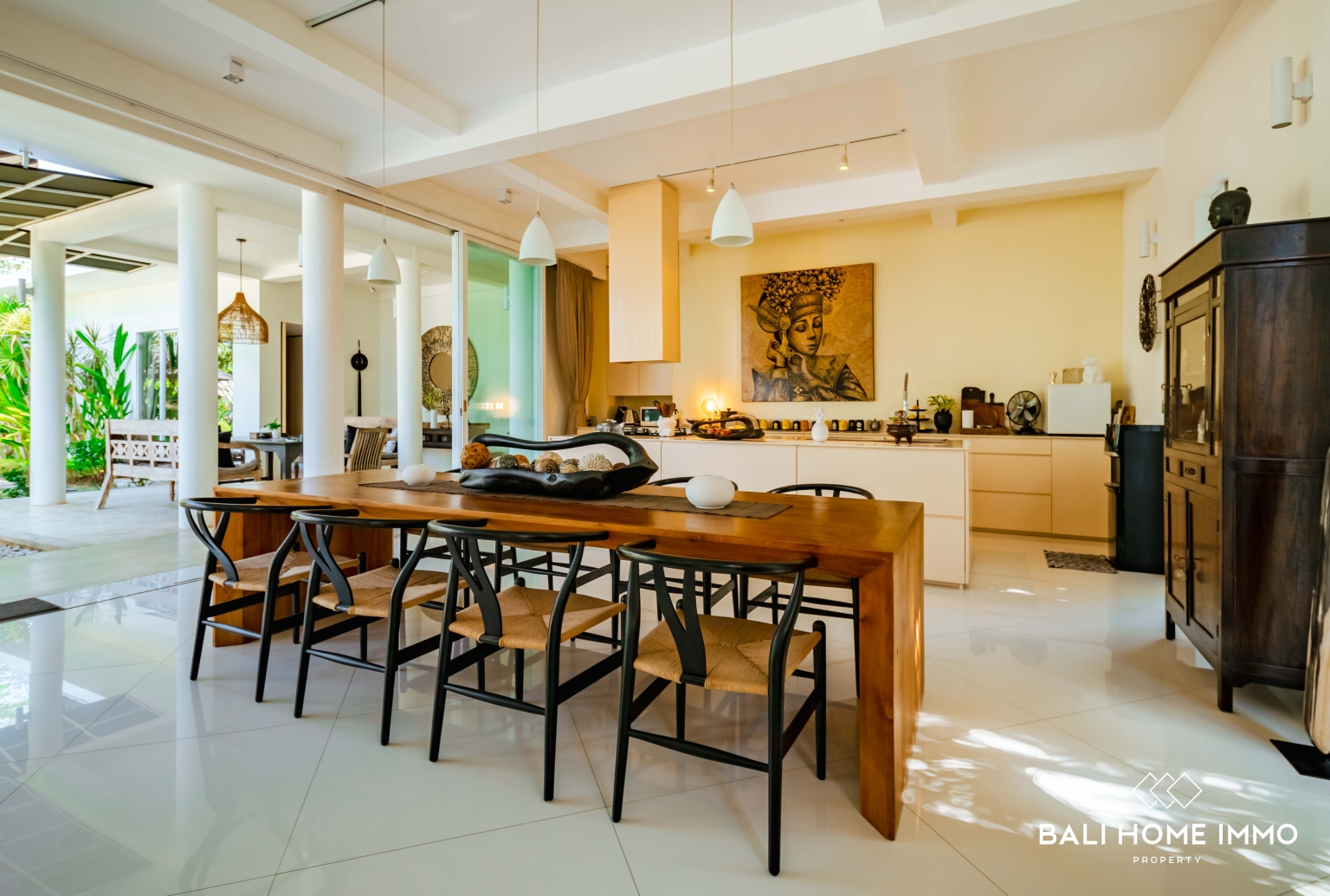 Villa 4 Kamar yang Indah Dijual dengan Status Hak Milik di Jimbaran view 10