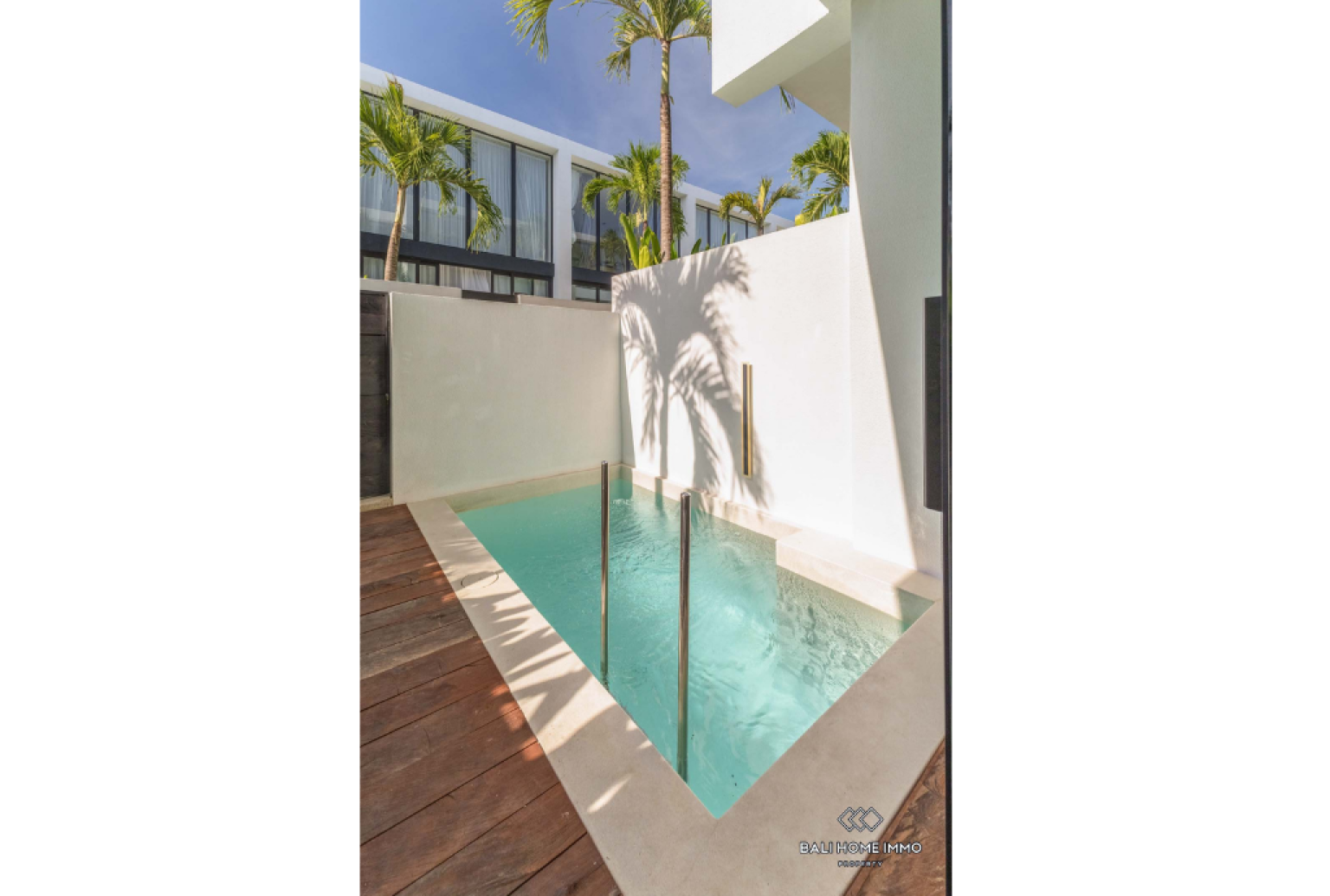 beautiful 3 Bedrooms private villa inside a villa complex for monthly rental in Canggu Berawa view 23