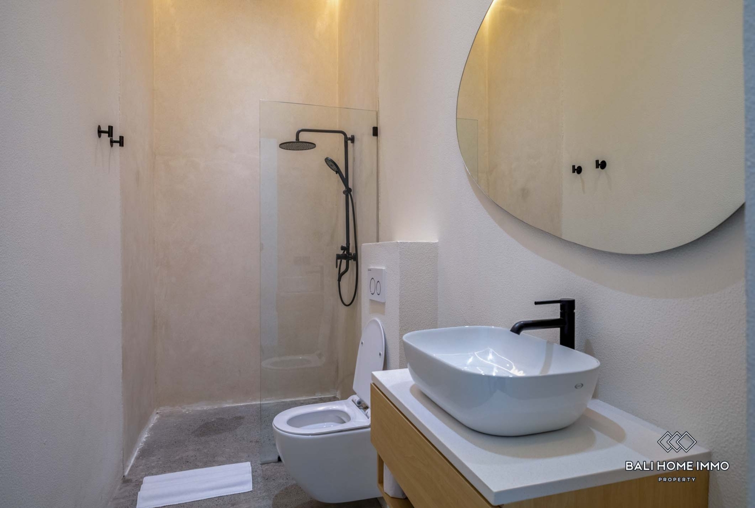 beautiful 3 Bedrooms private villa inside a villa complex for monthly rental in Canggu Berawa view 20