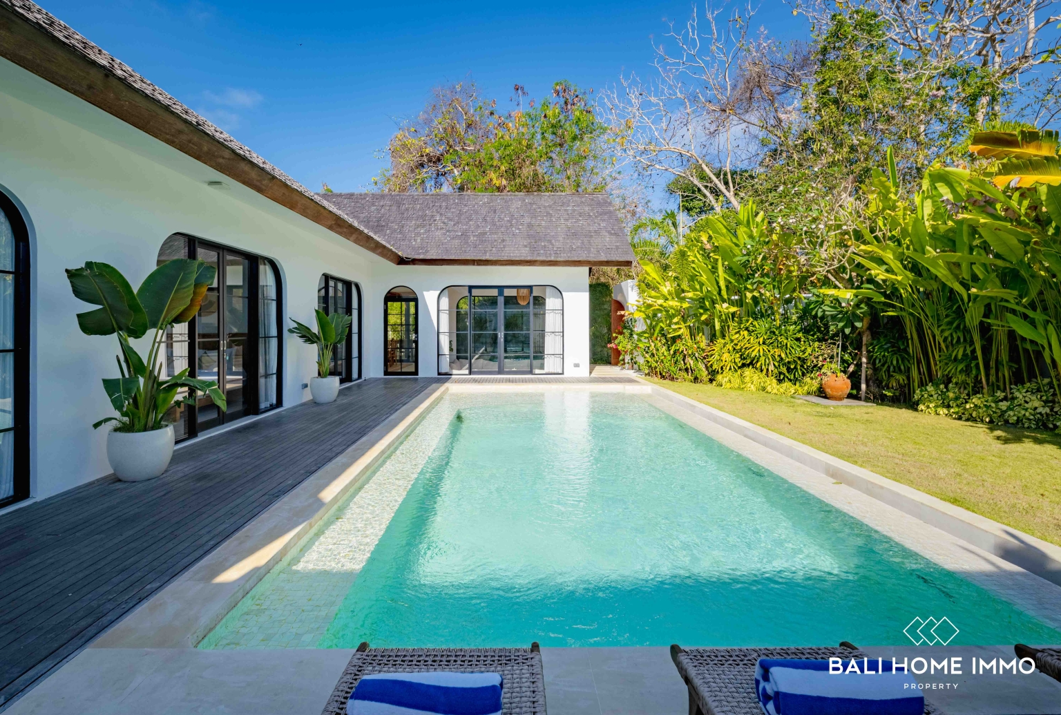 Magnifique villa de 3 chambres à vendre en pleine propriété à Uluwatu view 3