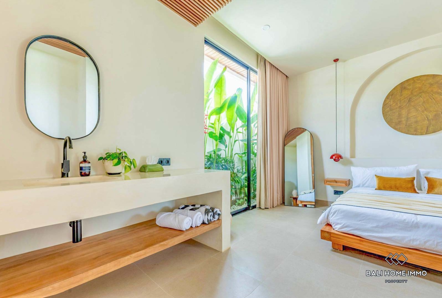 Beautiful 3 Bedrooms villa for sale leasehold in Bali, Pererenan, Tumbak Bayuh view 10