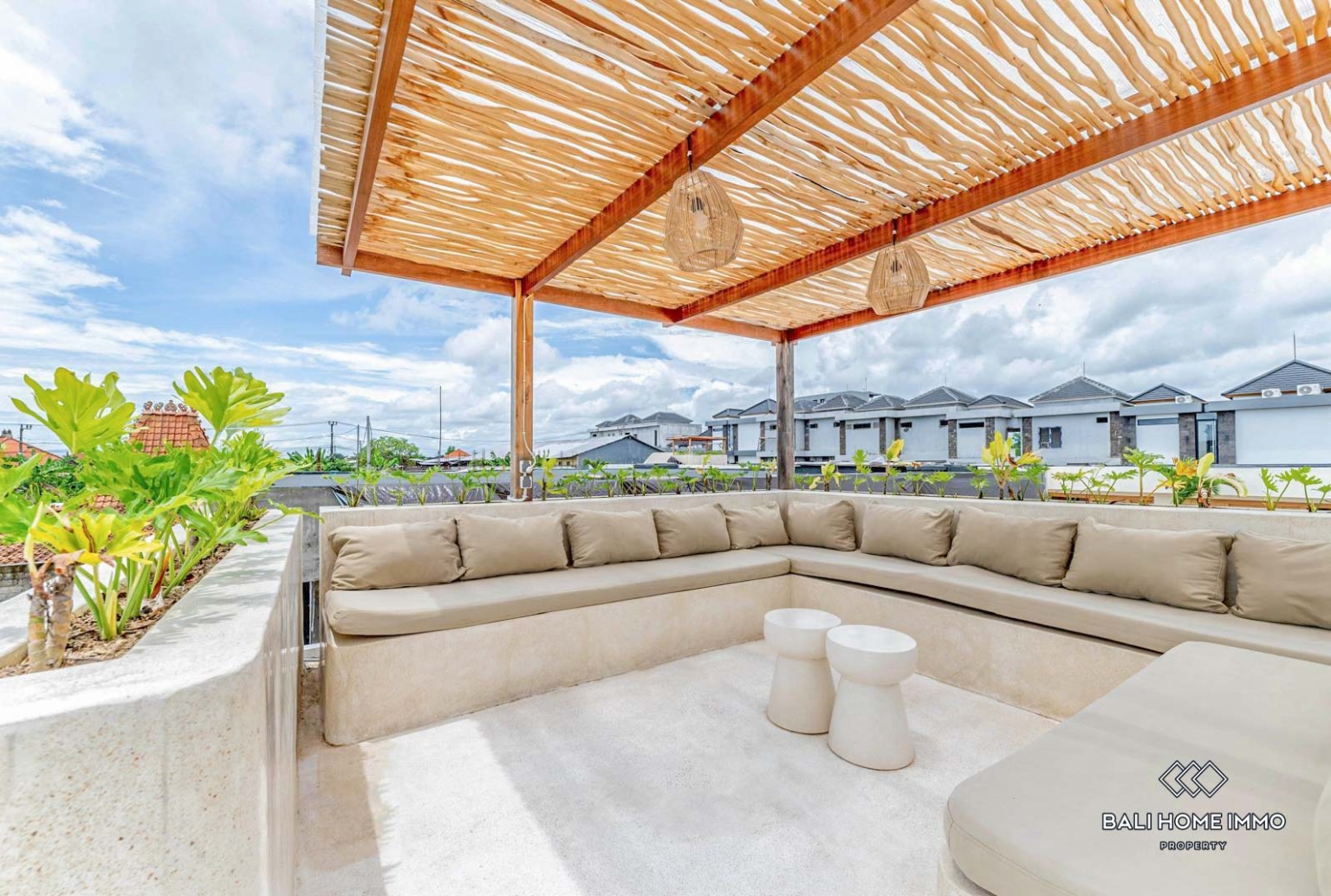 Beautiful 3 Bedrooms villa for sale leasehold in Bali, Pererenan, Tumbak Bayuh view 13