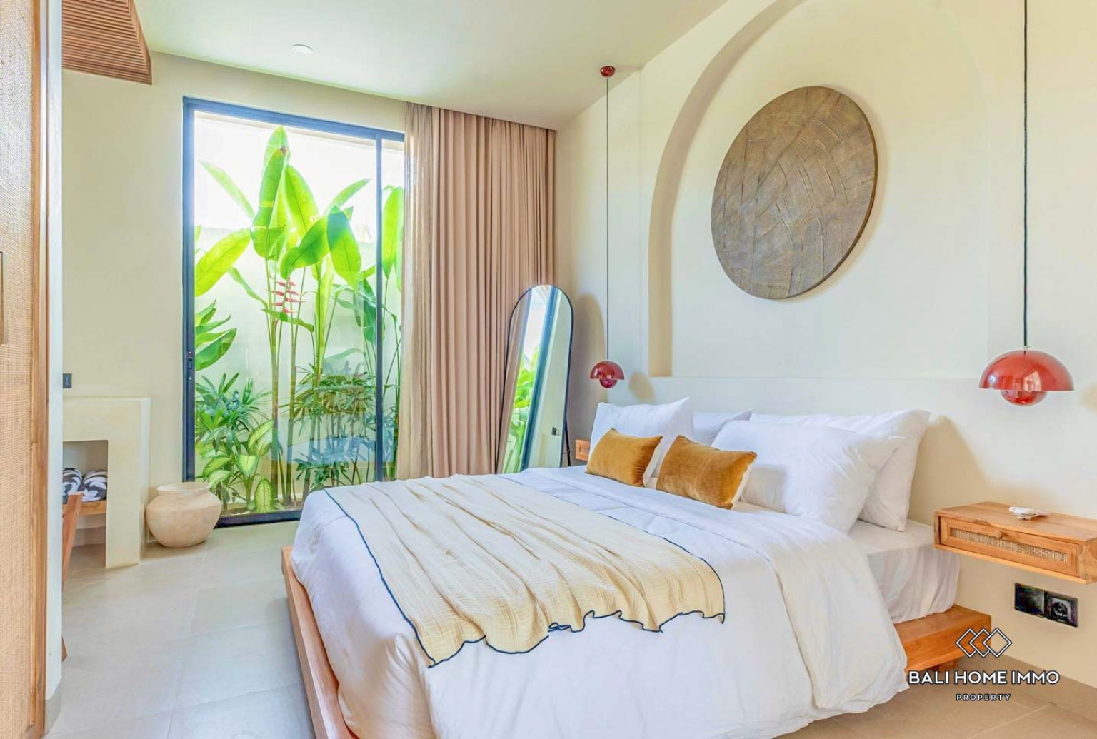 Beautiful 3 Bedrooms villa for sale leasehold in Bali, Pererenan, Tumbak Bayuh view 9
