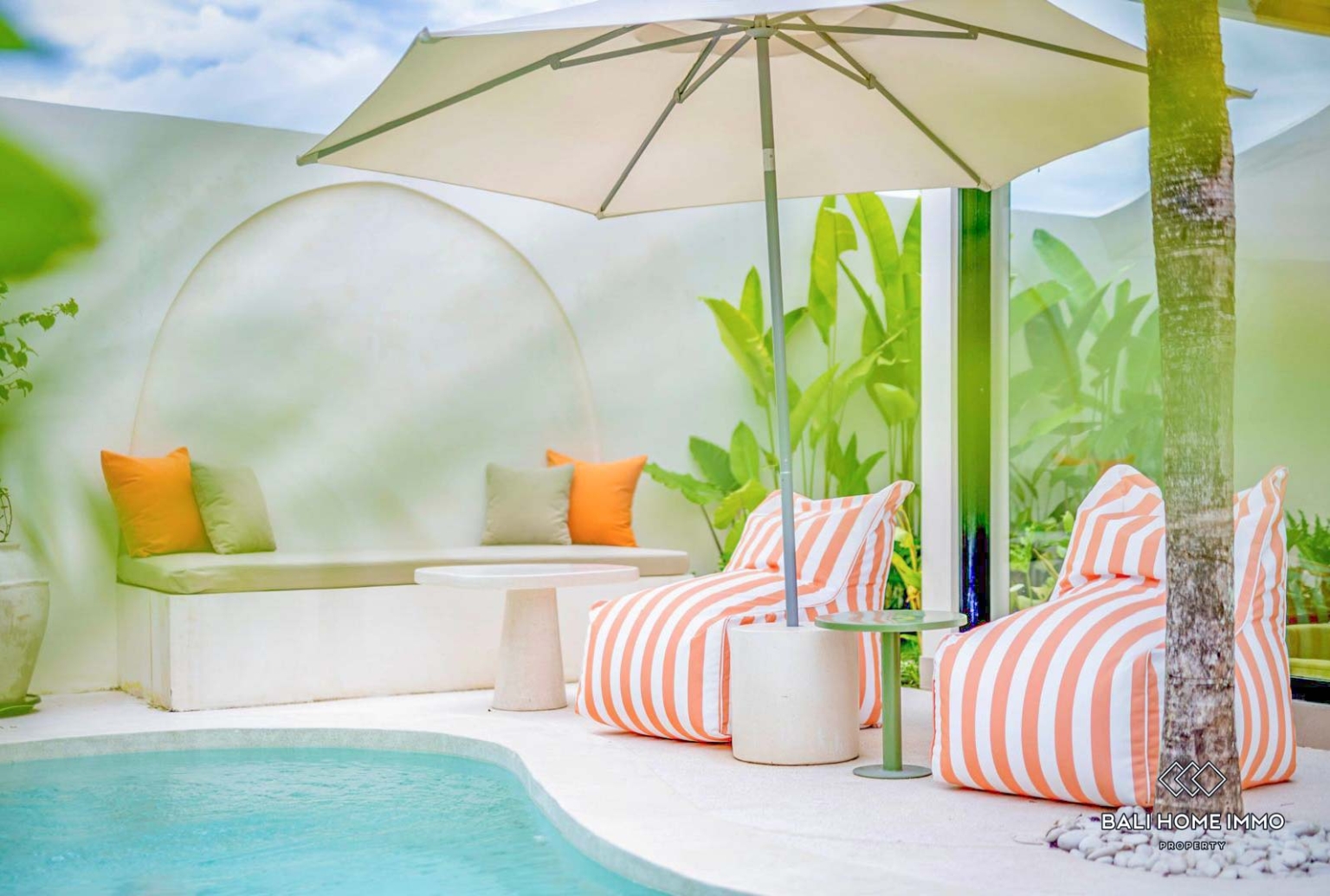 Beautiful 3 Bedrooms villa for sale leasehold in Bali, Pererenan, Tumbak Bayuh view 16