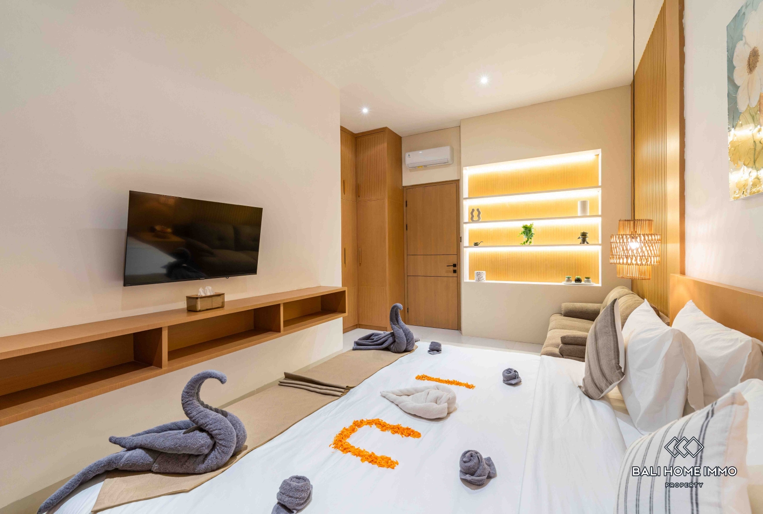 BEAUTIFUL 3 BEDROOMS VILLA FOR SALE & RENT IN BALI - JIMBARAN view 19
