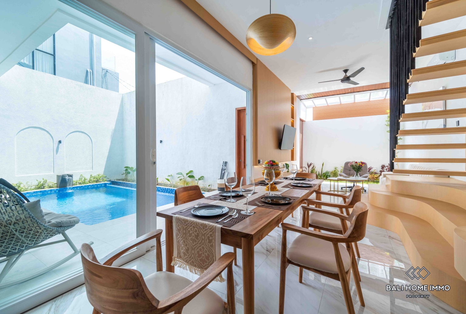 BEAUTIFUL 3 BEDROOMS VILLA FOR SALE & RENT IN BALI - JIMBARAN view 6