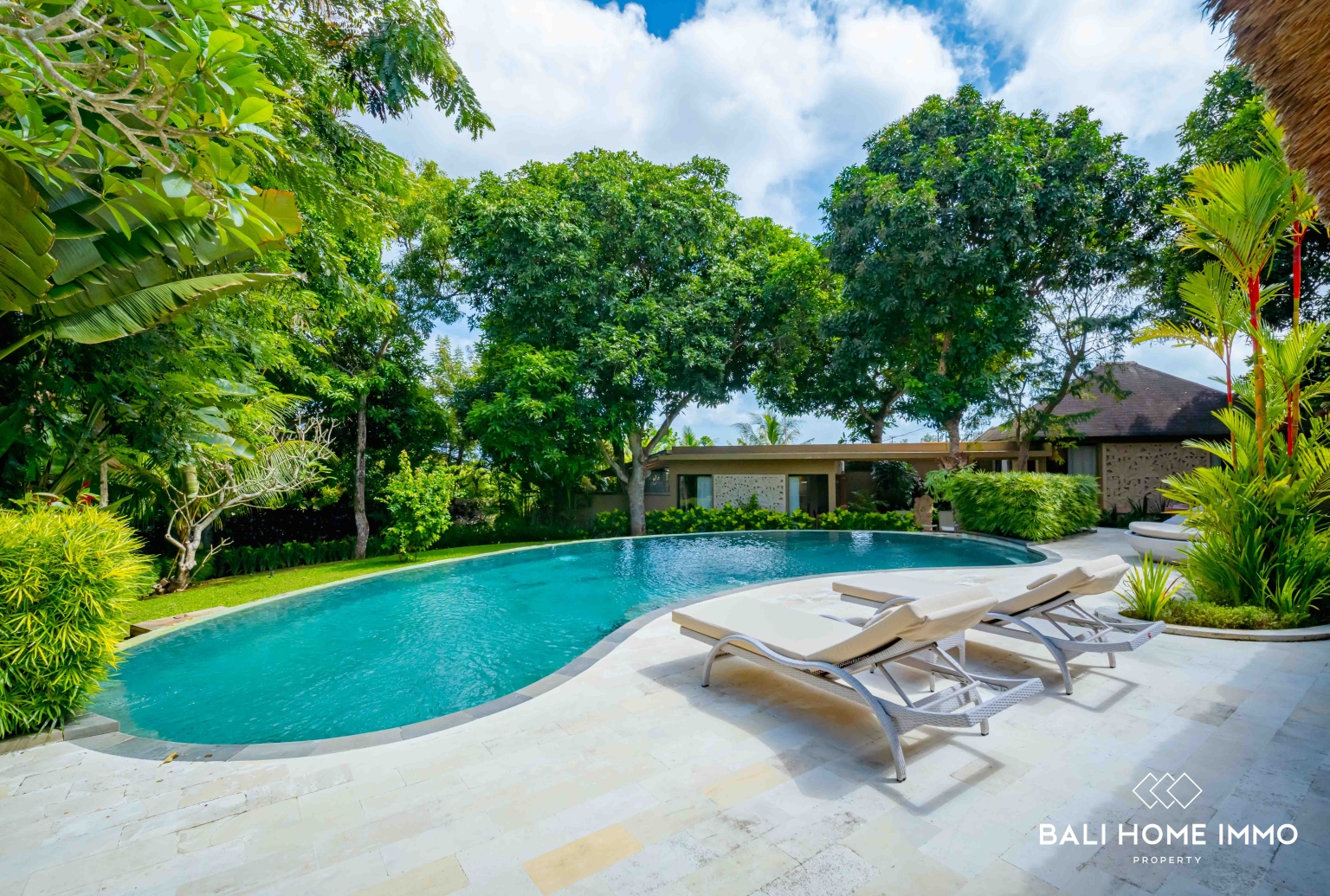 BEAUTIFUL 3 BEDROOMS VILLA FOR YEARLY & MONTHLY RENTAL IN UNGASAN view 3