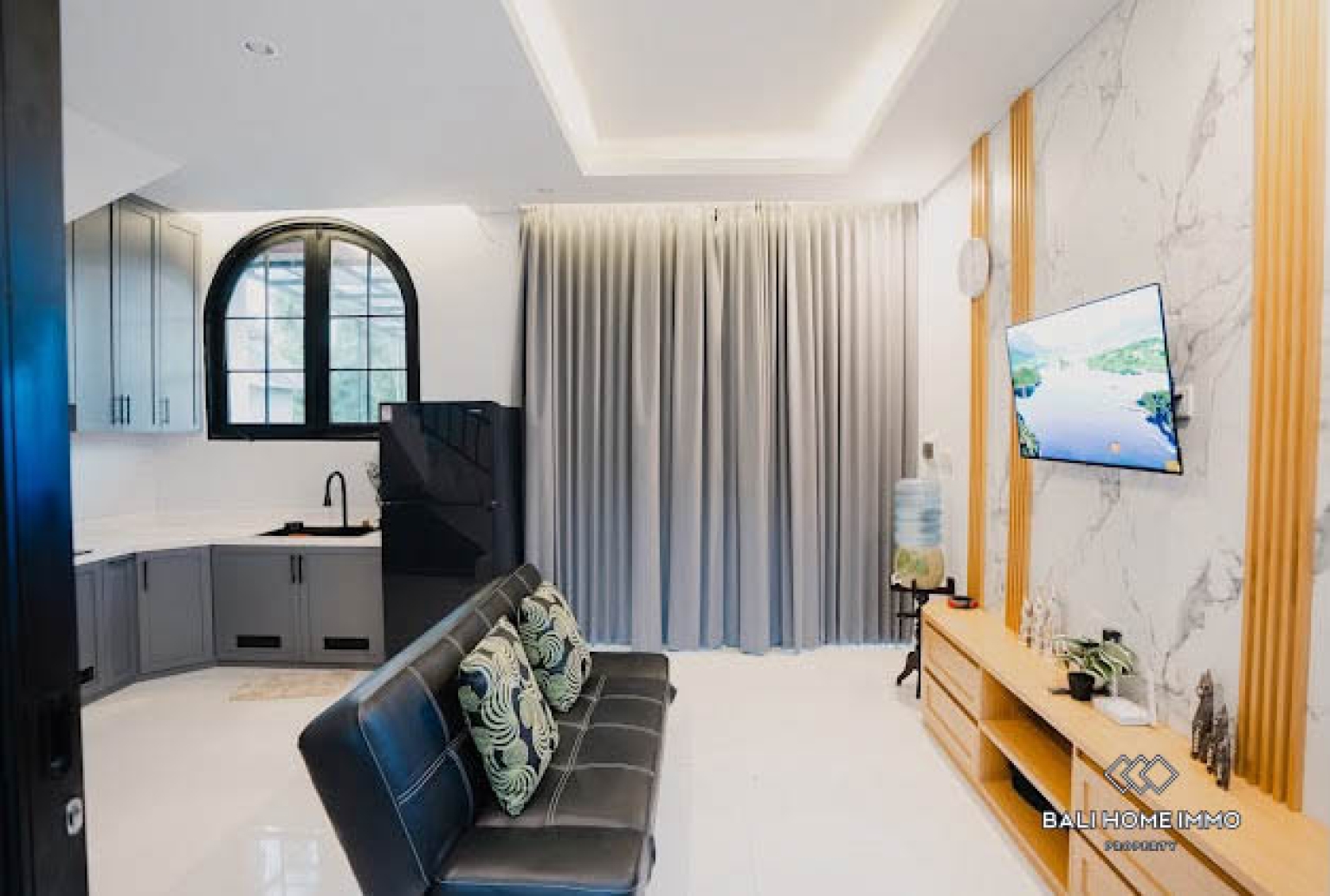BEAUTIFUL 3 BEDROOMS VILLA FOR YEARLY and MONTHLY  RENTAL IN BALI NORTH NUSA DUA view 2