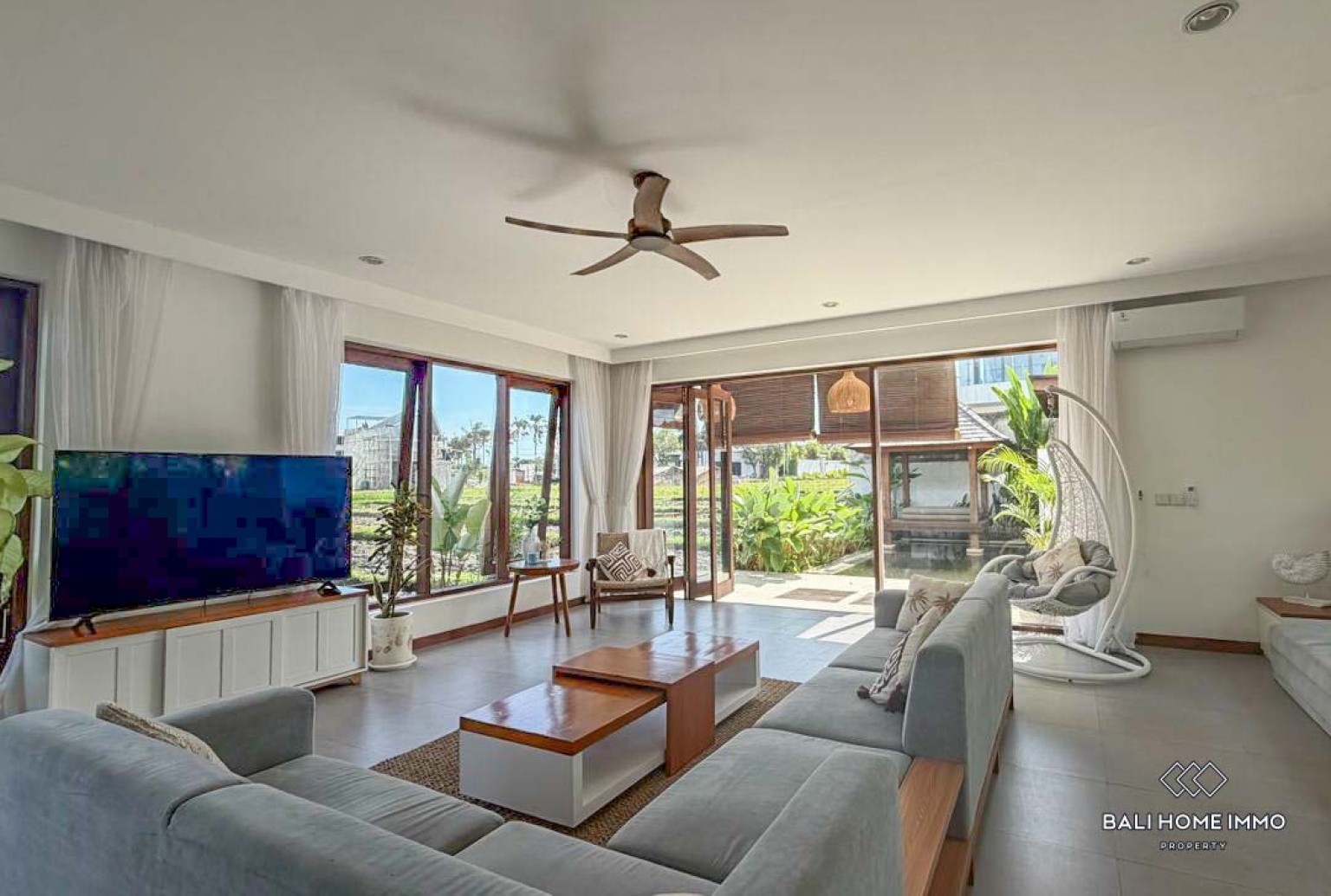 Beautiful 3 Bedrooms villa plus rooftop for yearly rental in Bali near cemagi beach view 4