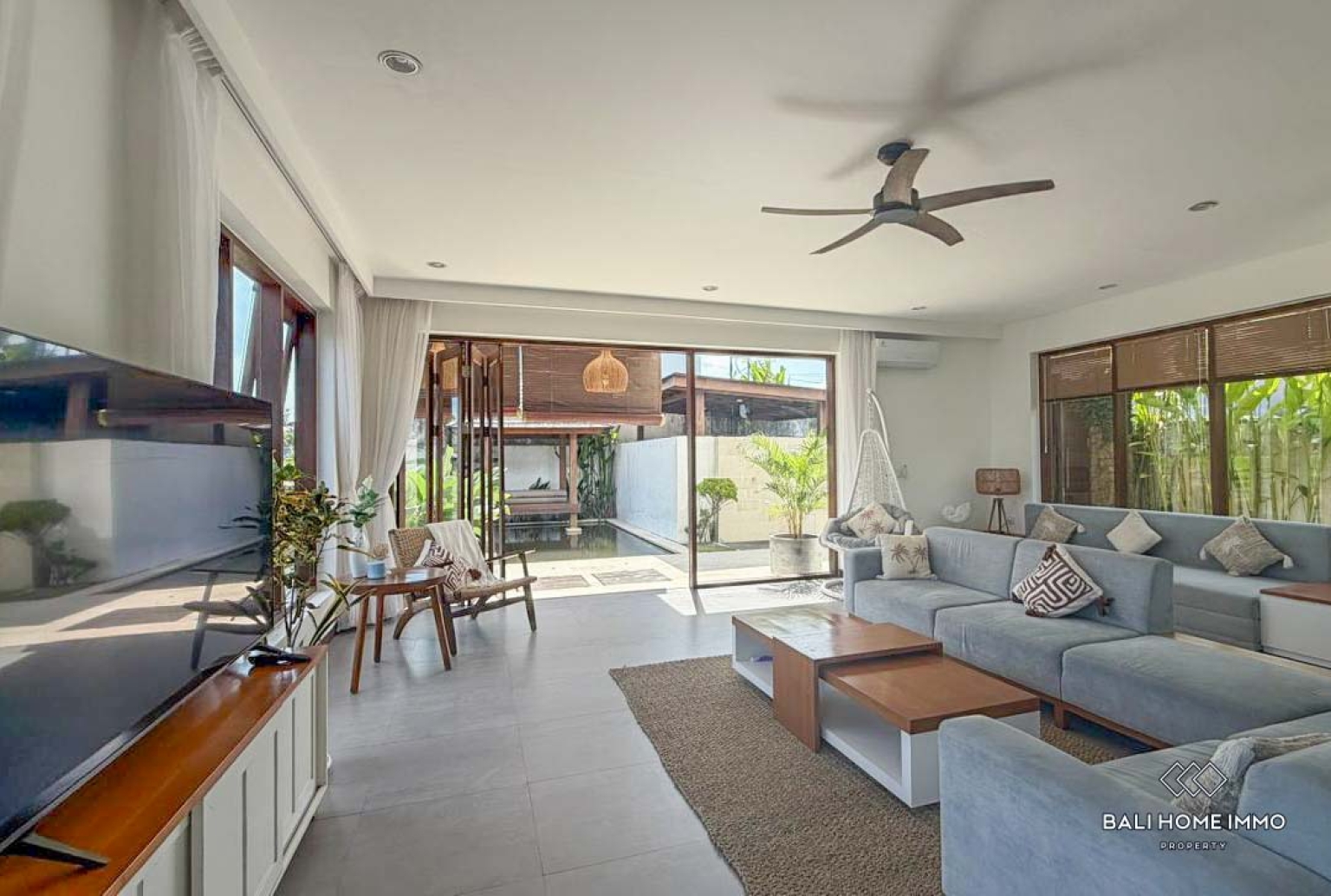 Beautiful 3 Bedrooms villa plus rooftop for yearly rental in Bali near cemagi beach view 5
