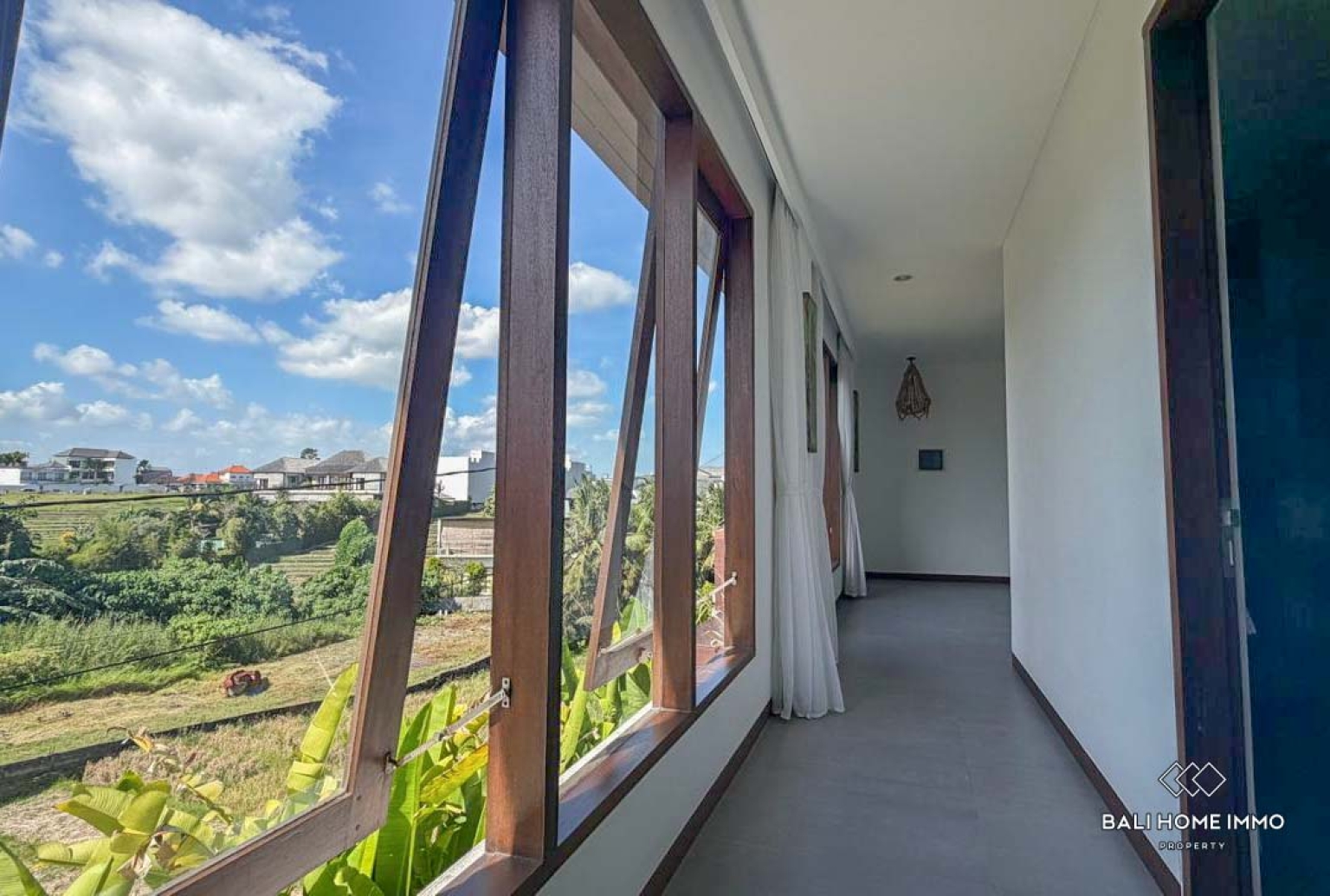 Beautiful 3 Bedrooms villa plus rooftop for yearly rental in Bali near cemagi beach view 11