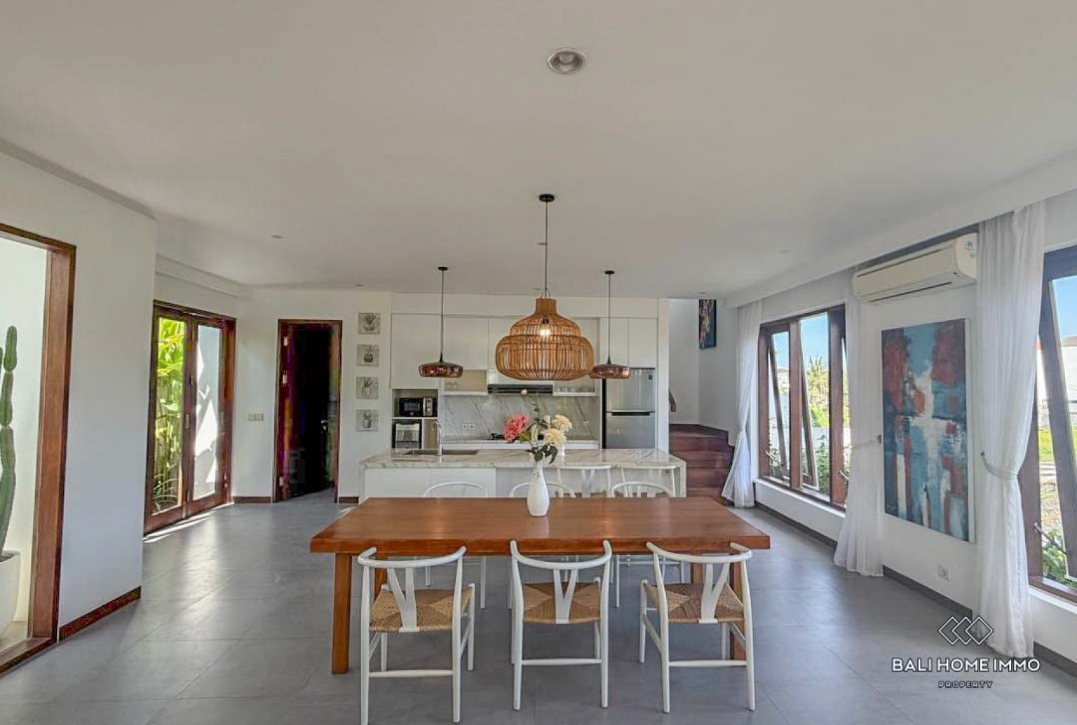 Beautiful 3 Bedrooms villa plus rooftop for yearly rental in Bali near cemagi beach view 6