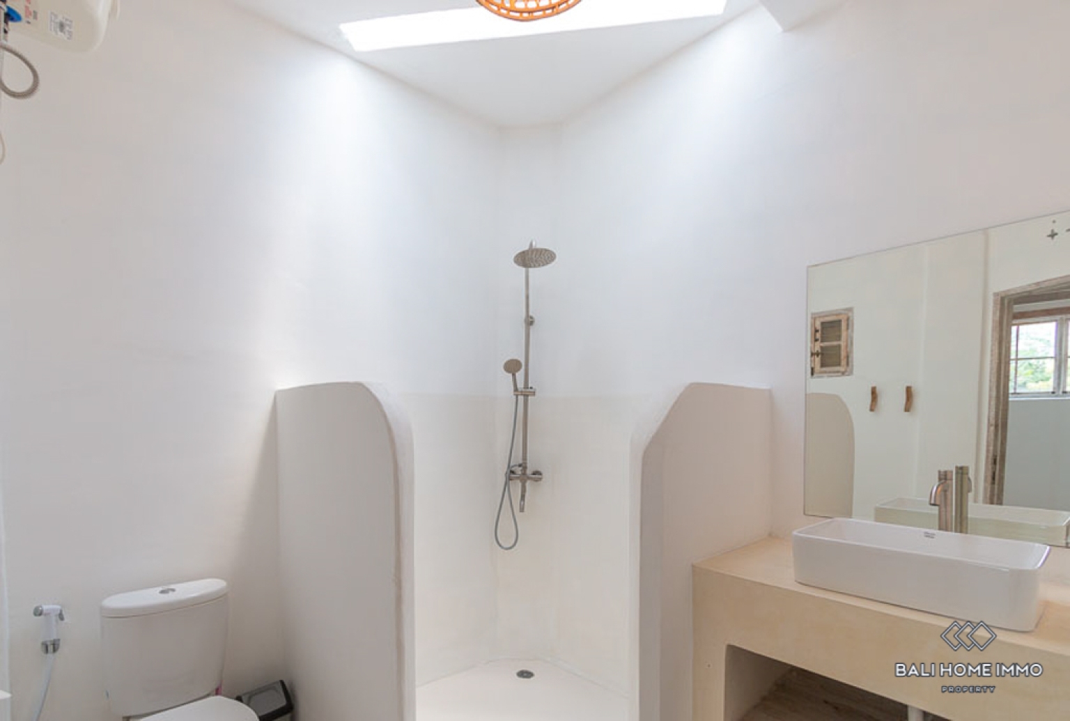 Villa Indah 4 Kamar Disewakan di Bali Umalas view 15