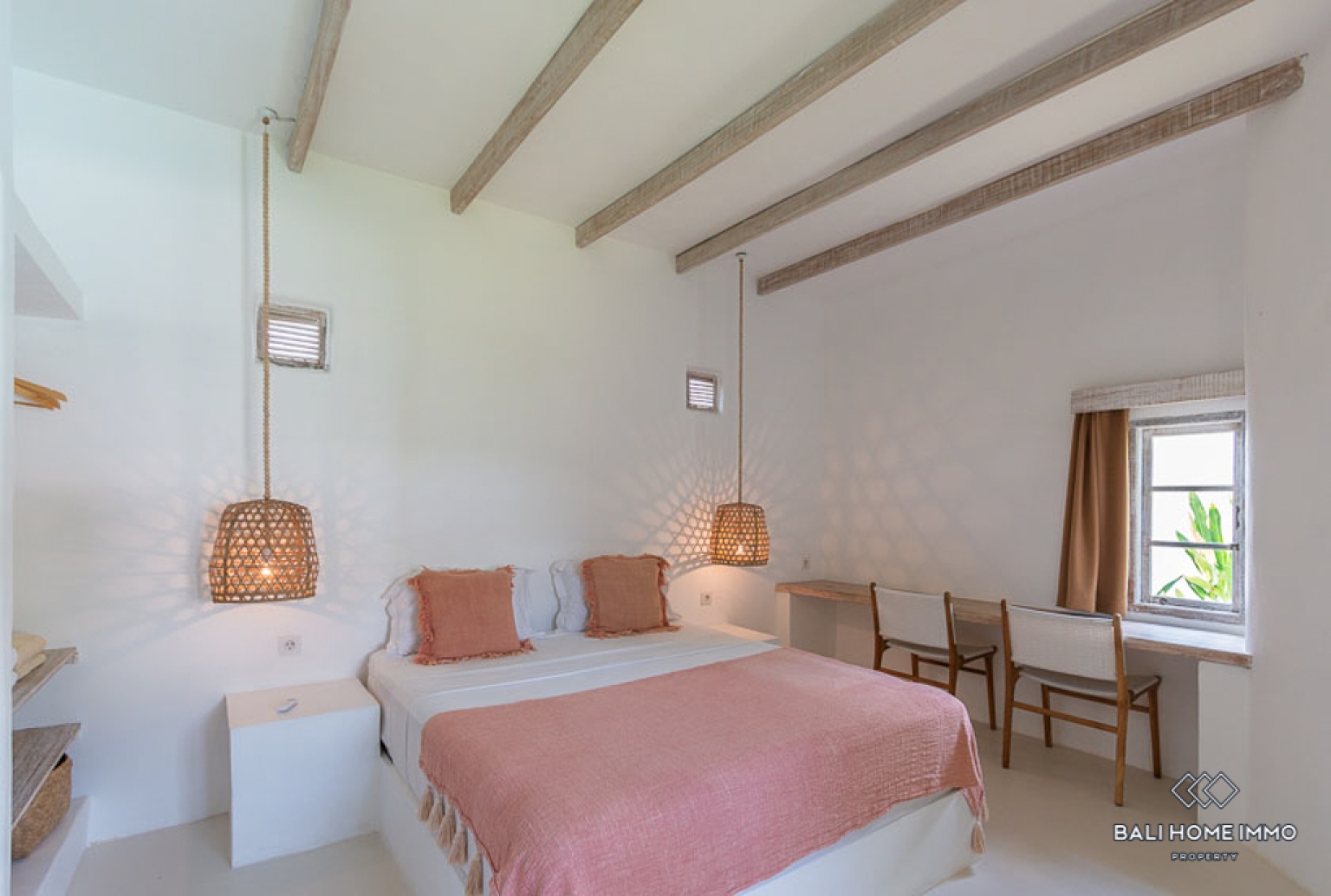 Villa Indah 4 Kamar Disewakan di Bali Umalas view 11