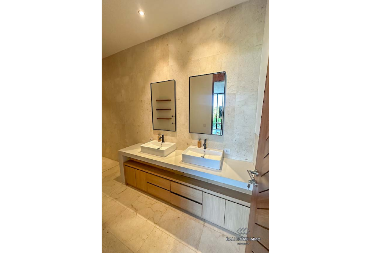 Beautiful 4 Bedrooms villa for sale and long term rental in Bali Cepaka view 15