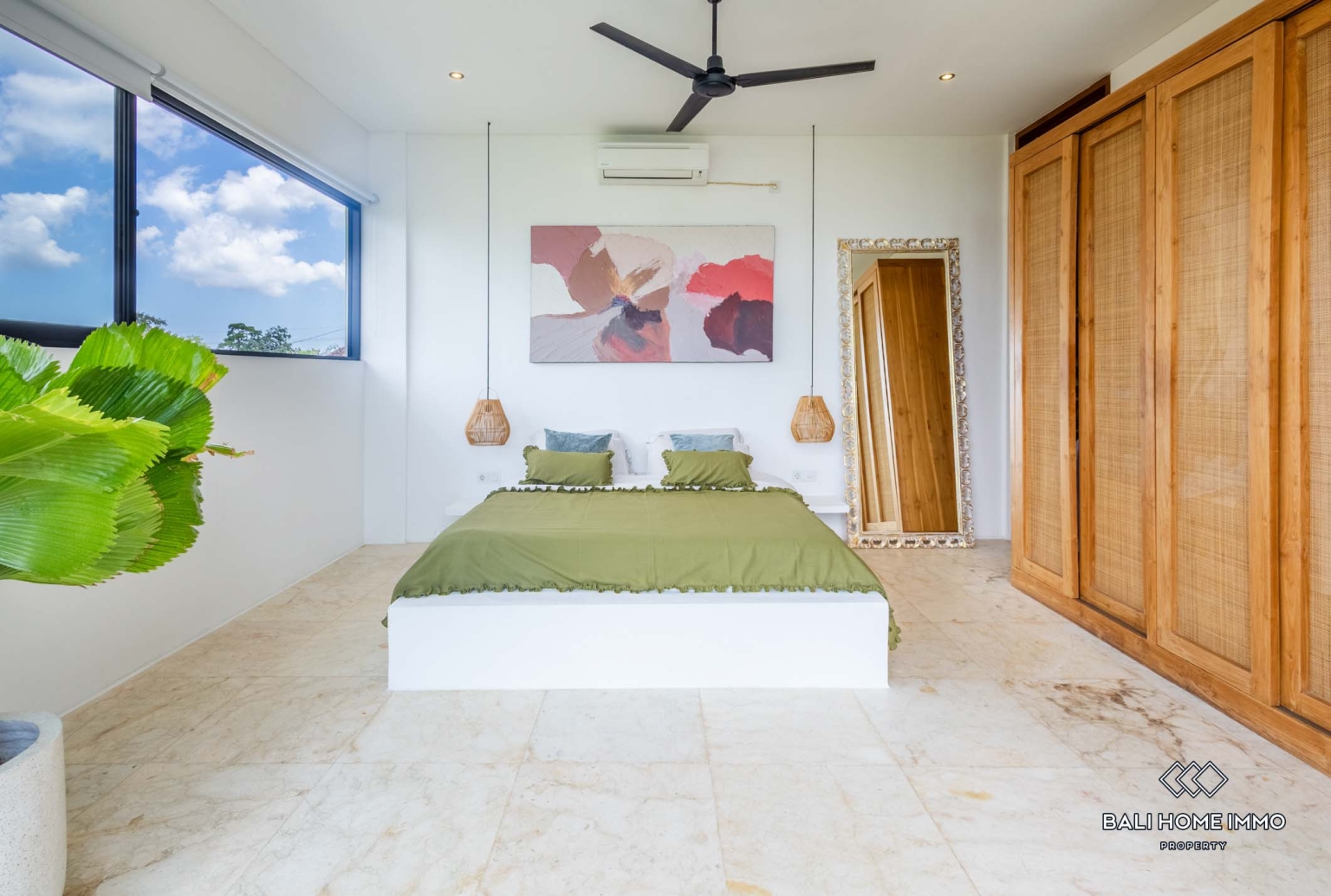 Beautiful 4 Bedrooms villa for sale and long term rental in Bali Cepaka view 17