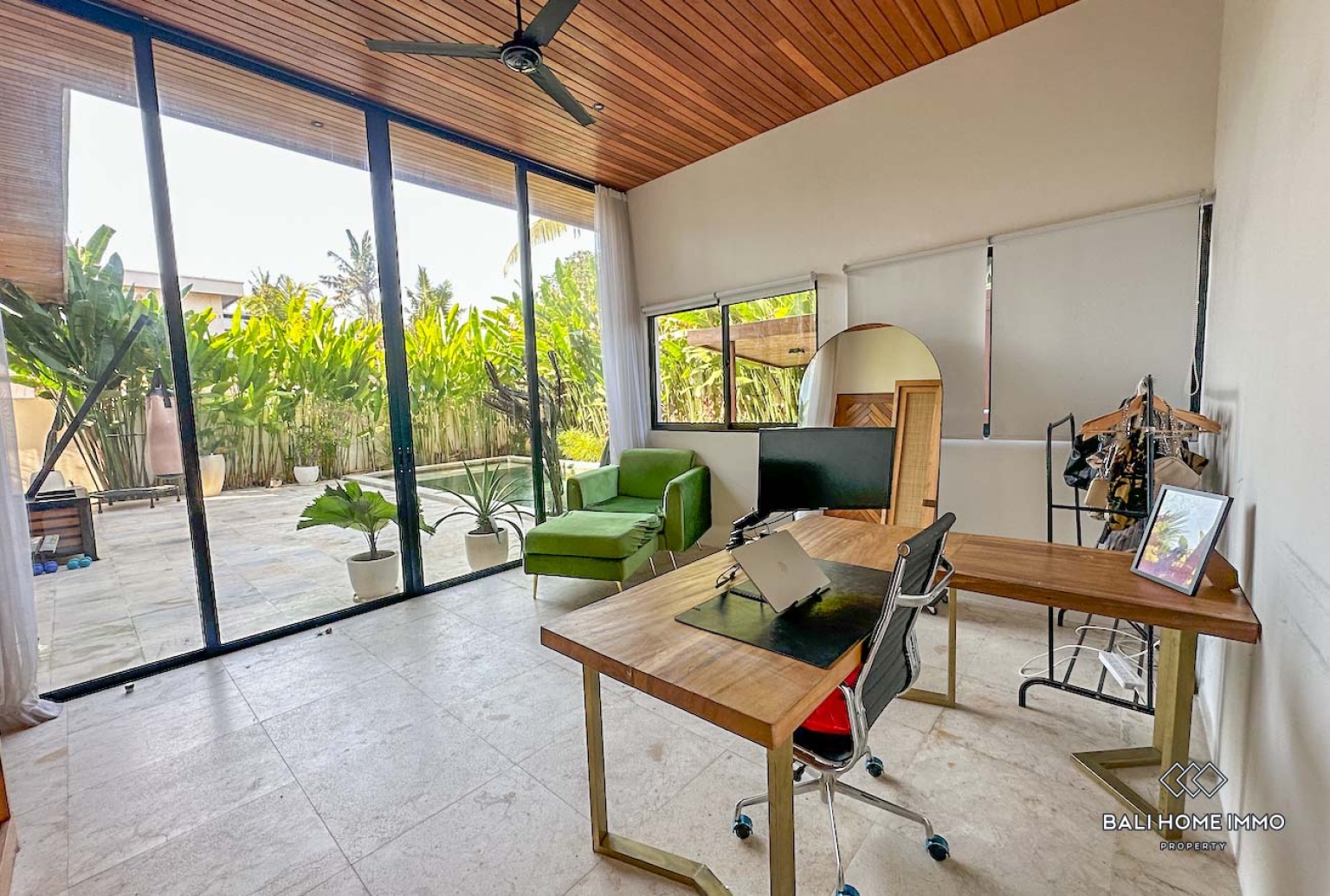 Beautiful 4 Bedrooms villa for sale and long term rental in Bali Cepaka view 10