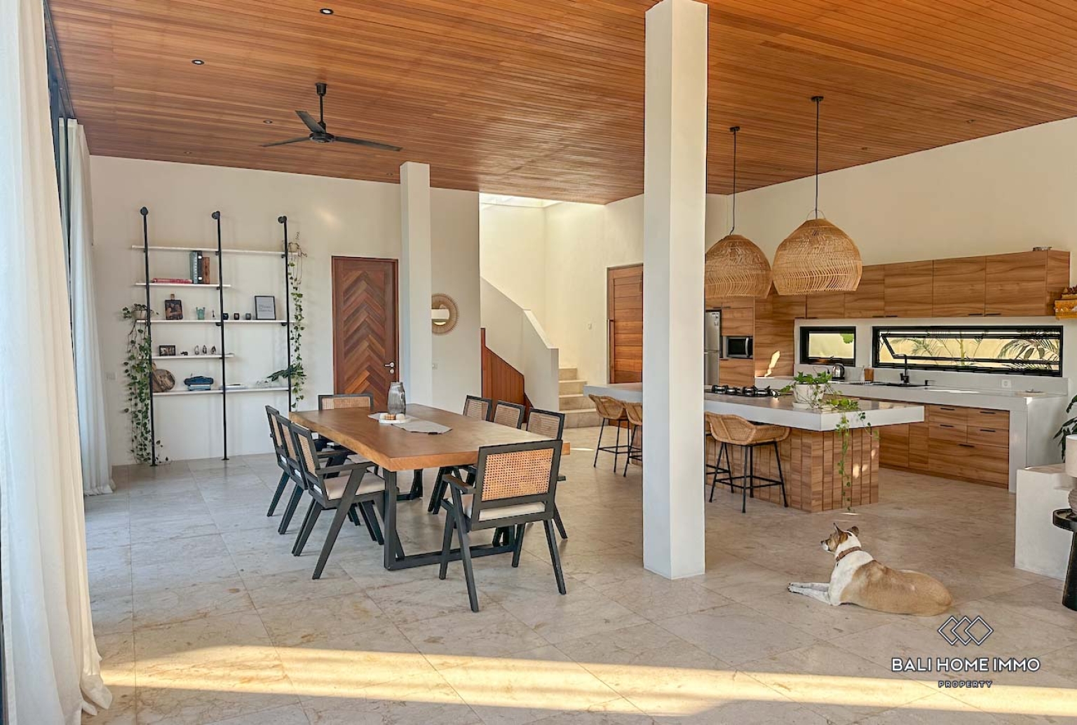 Beautiful 4 Bedrooms villa for sale and long term rental in Bali Cepaka view 4