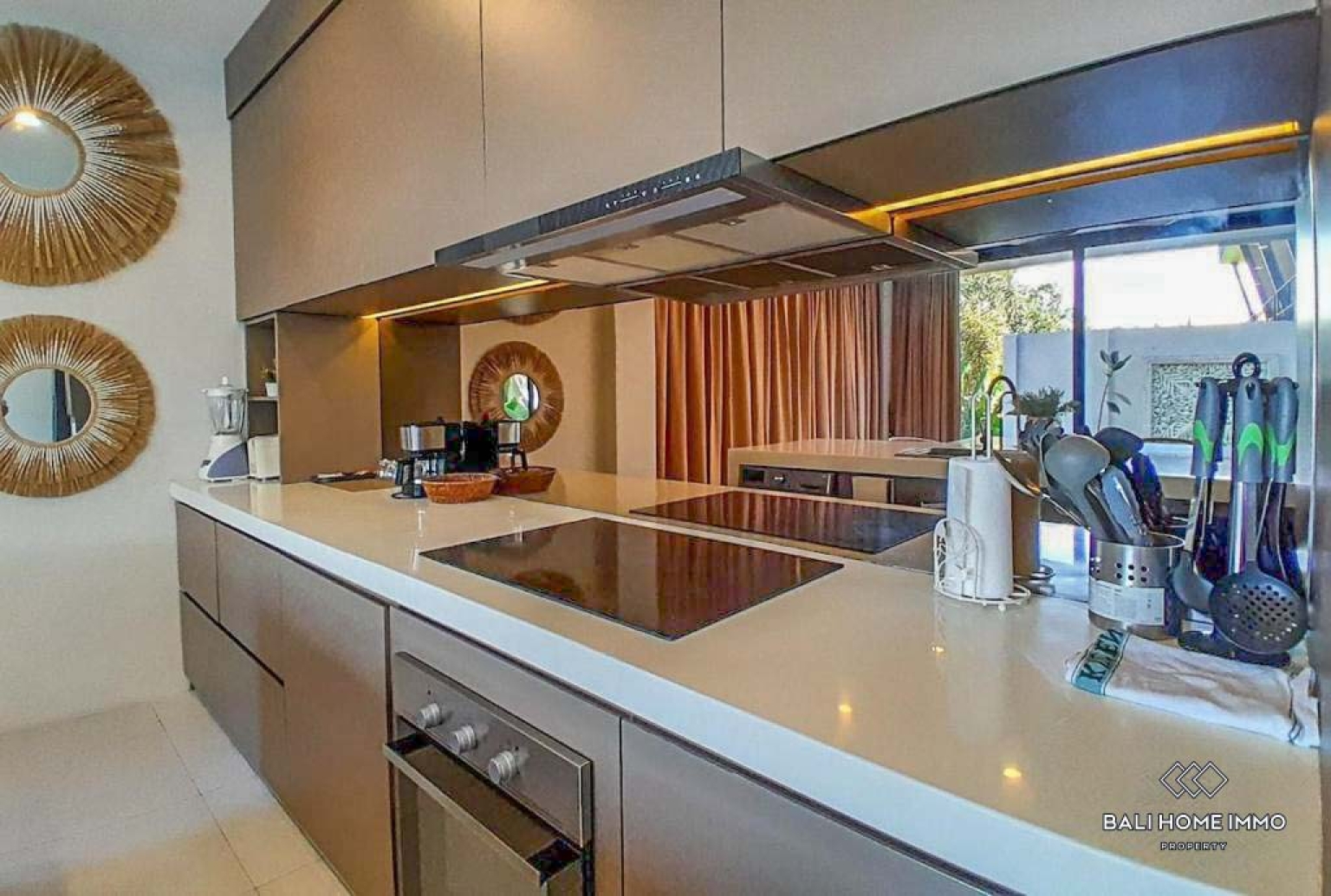 Beautiful 4 Bedrooms villa inside a villa complex in Bali, Canggu, Batu Bolong view 4